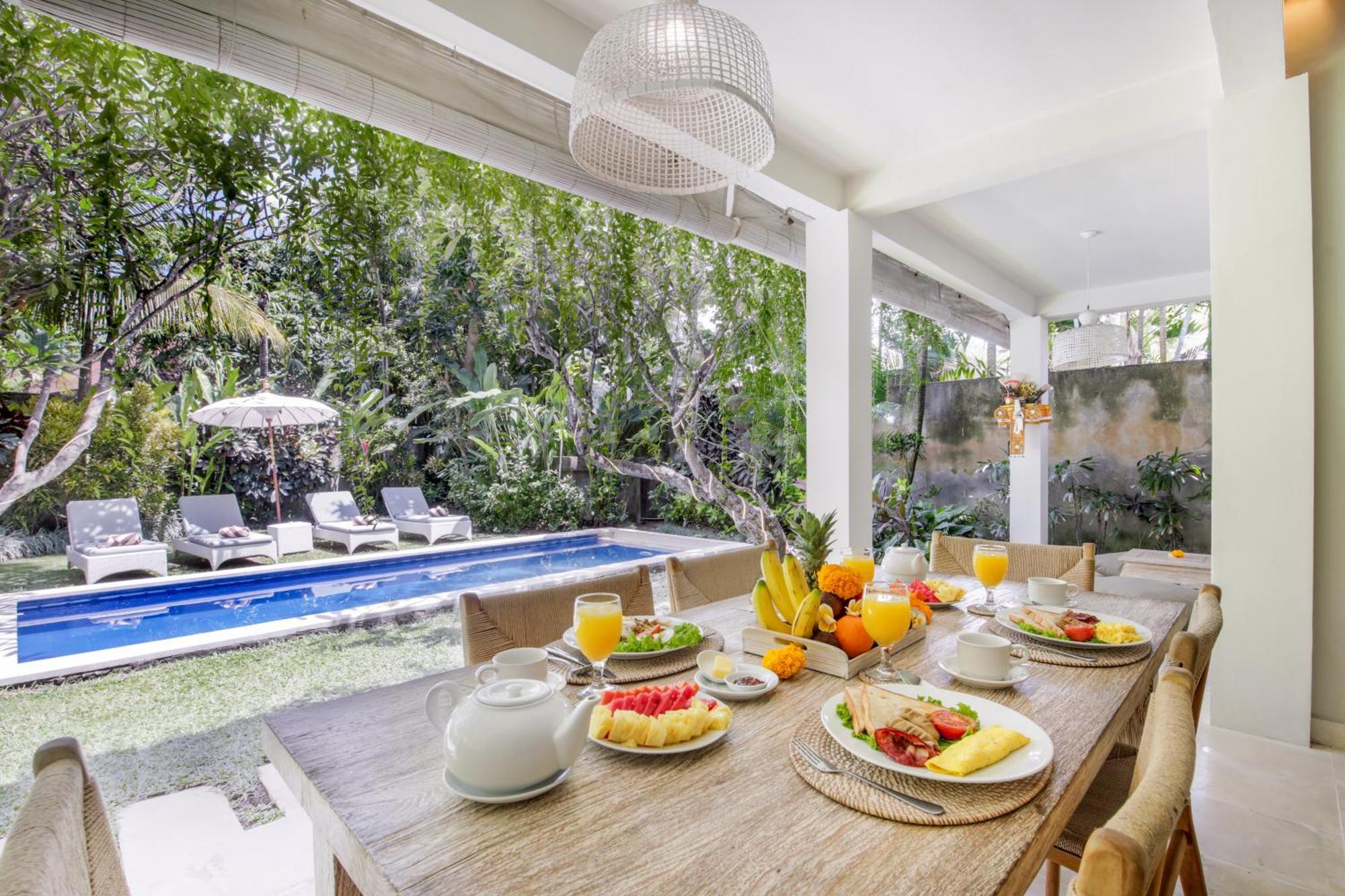 Villa Lodek Deluxe Seminyak Esterno foto