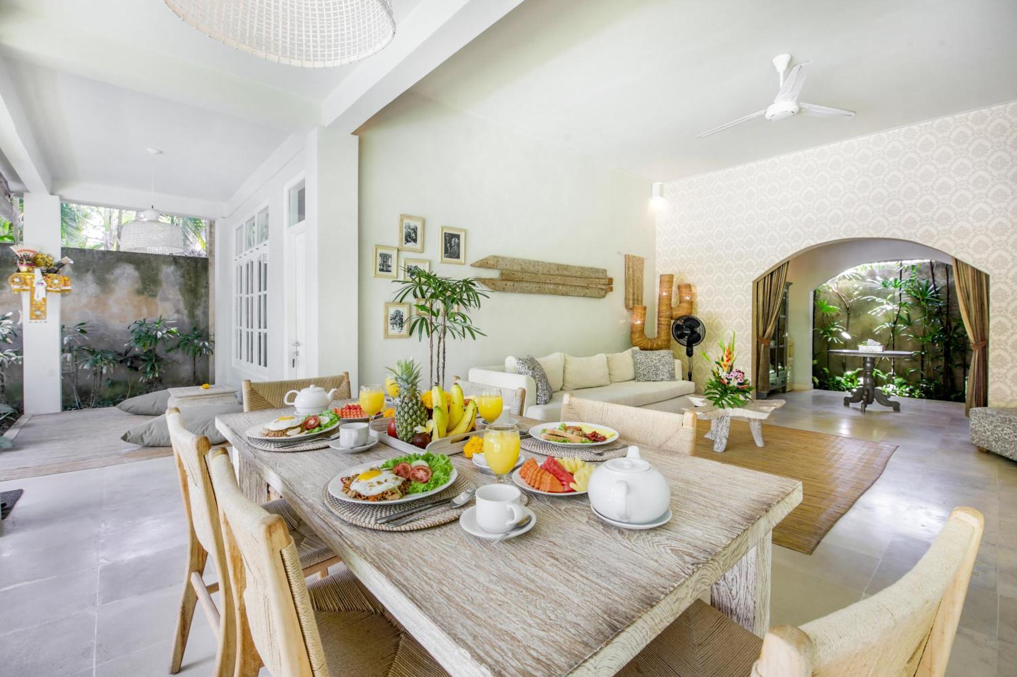 Villa Lodek Deluxe Seminyak Esterno foto