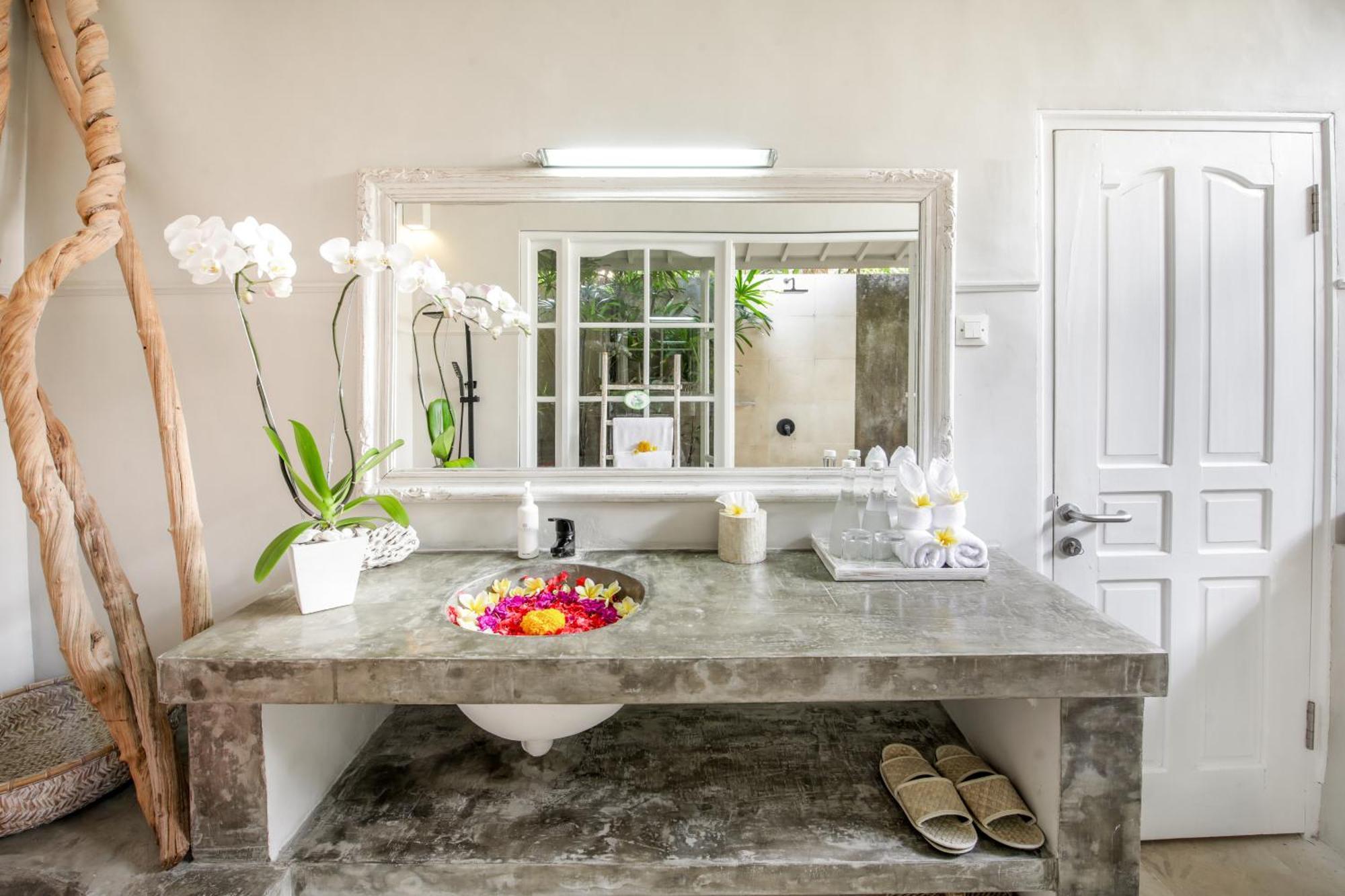 Villa Lodek Deluxe Seminyak Esterno foto